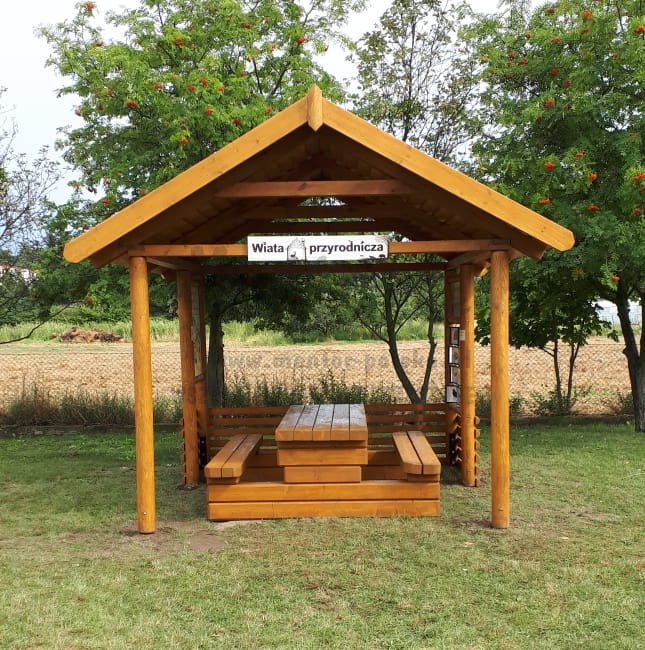 Wiata edukacyjna z grami - front.jpg