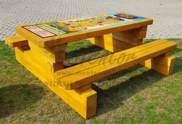 Zdjęcie z realizacji BALI - Ławostół z grą edukacyjną (wariant ekonomiczny), tematyka: Droga do pasieki