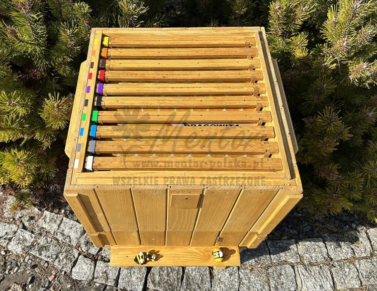 Interaktywny ul dźwiękowy - prezentacja 4